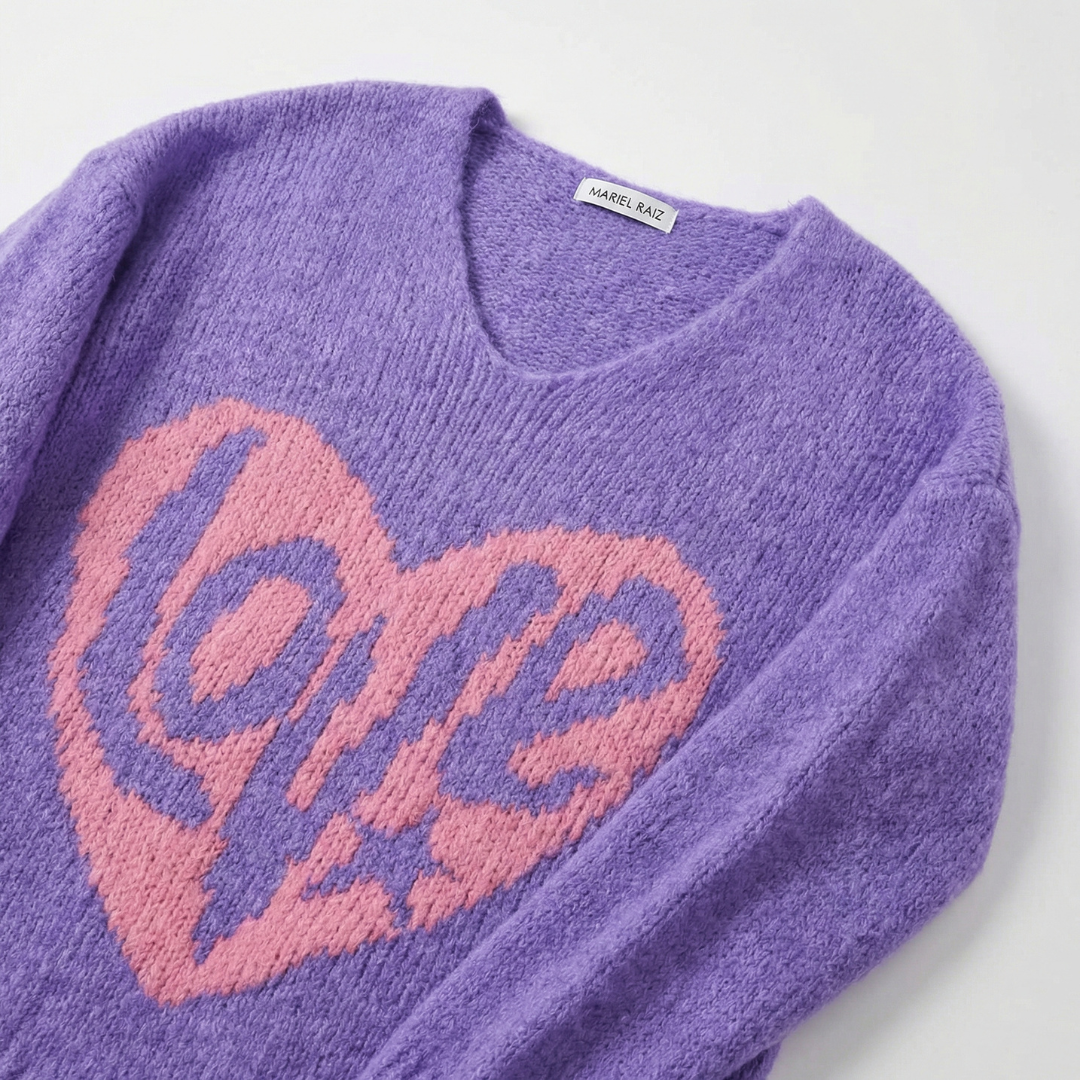BELINDA™ | Plus-Size Heart-Shape V-Neck Top