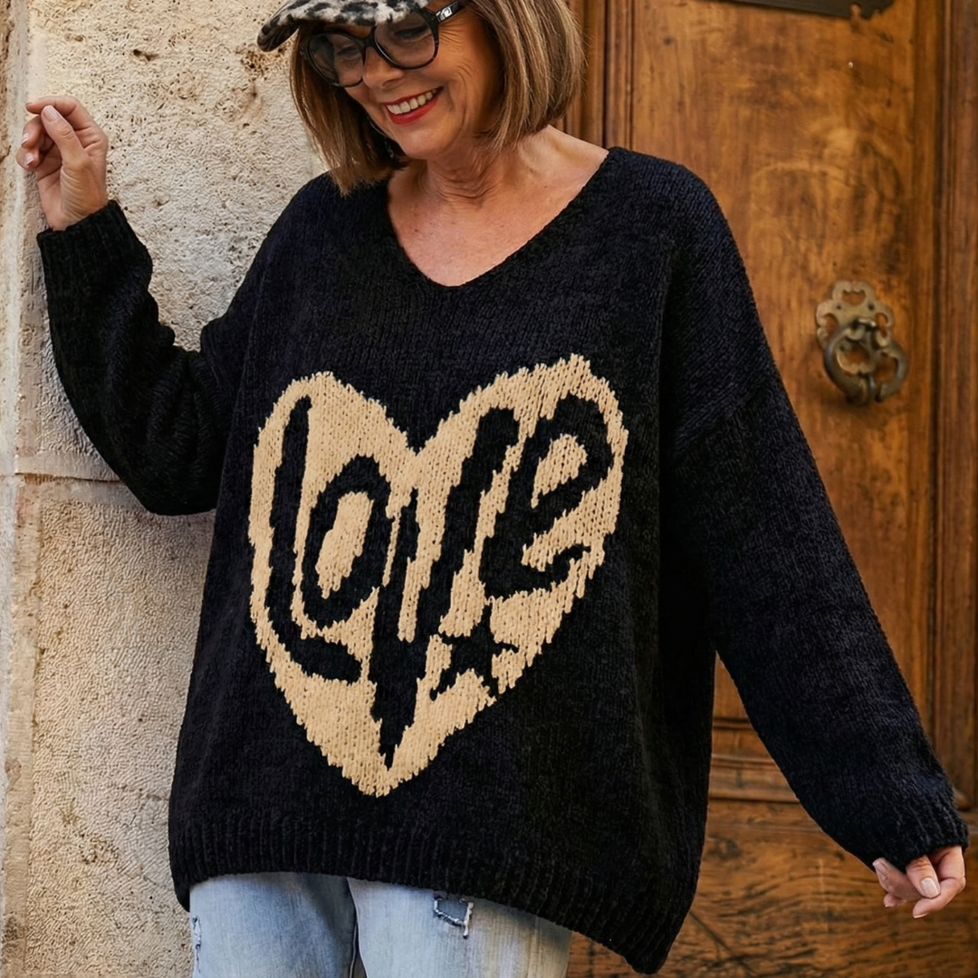 BELINDA™ | Plus-Size Heart-Shape V-Neck Top