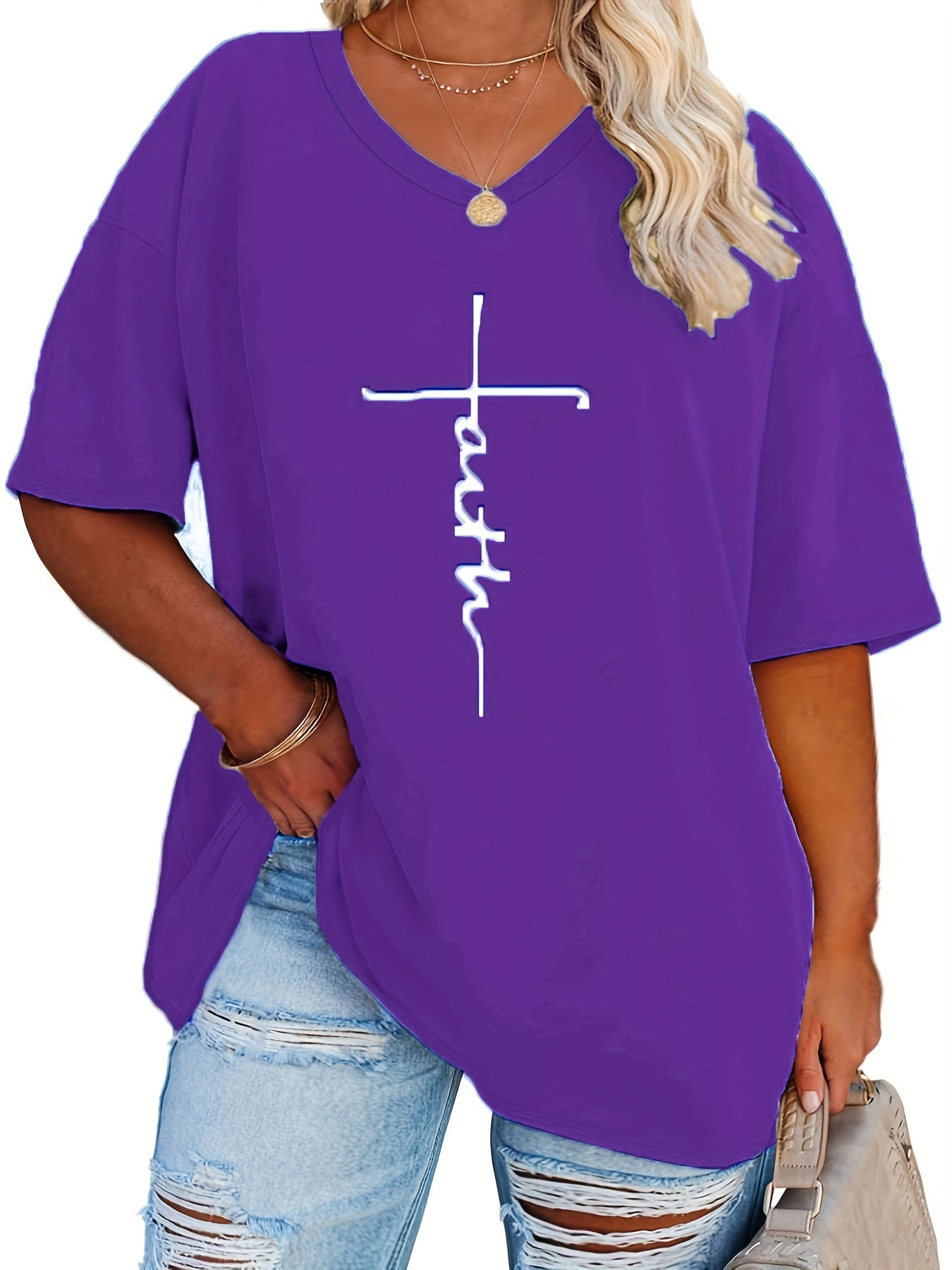 SERENA™ | Plus‑Size Casual V‑Neck Faith Tee