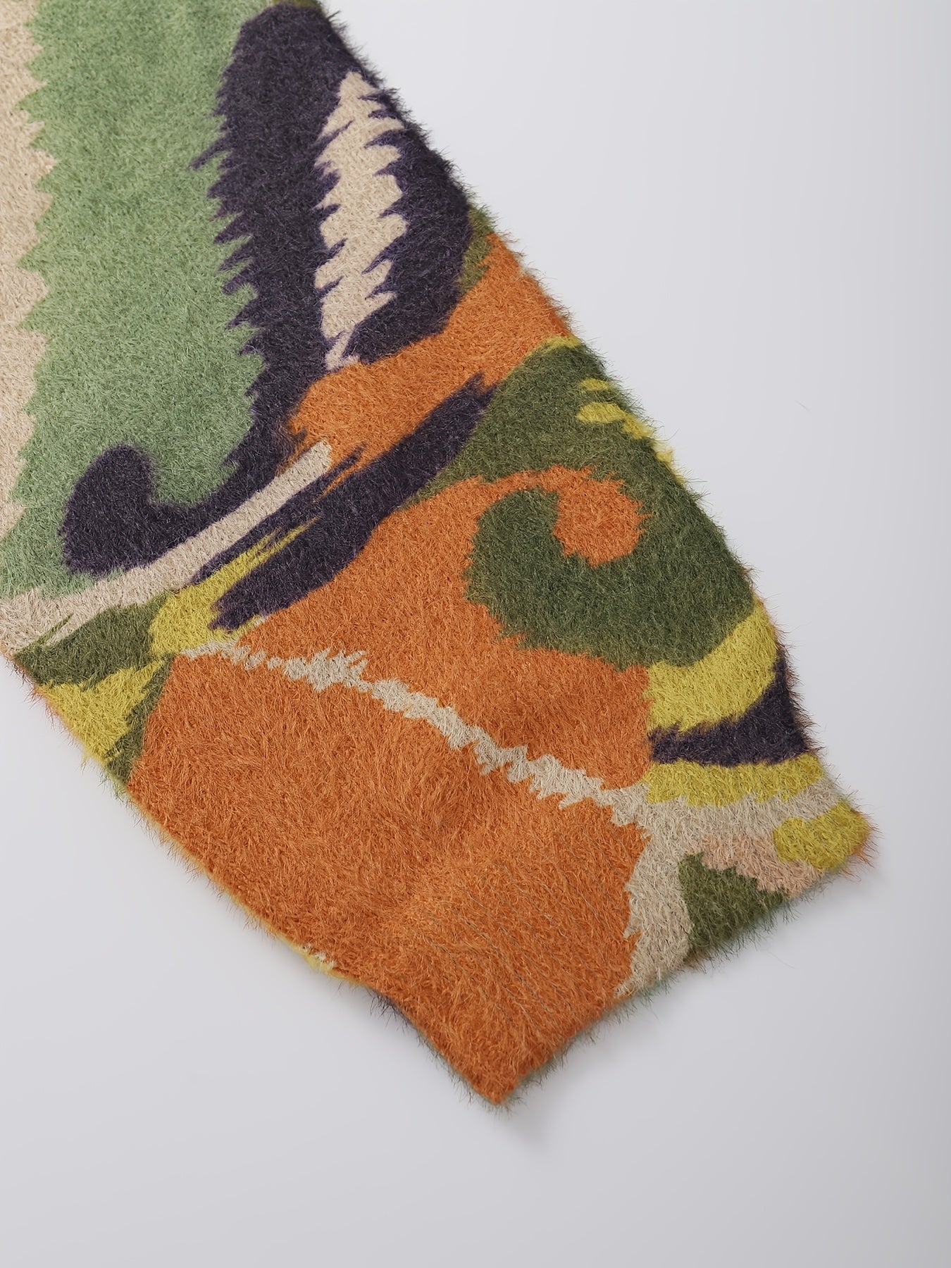 HEARTLY™ | Cozy Fleece Crewneck Heart‑Pattern Sweatshirt