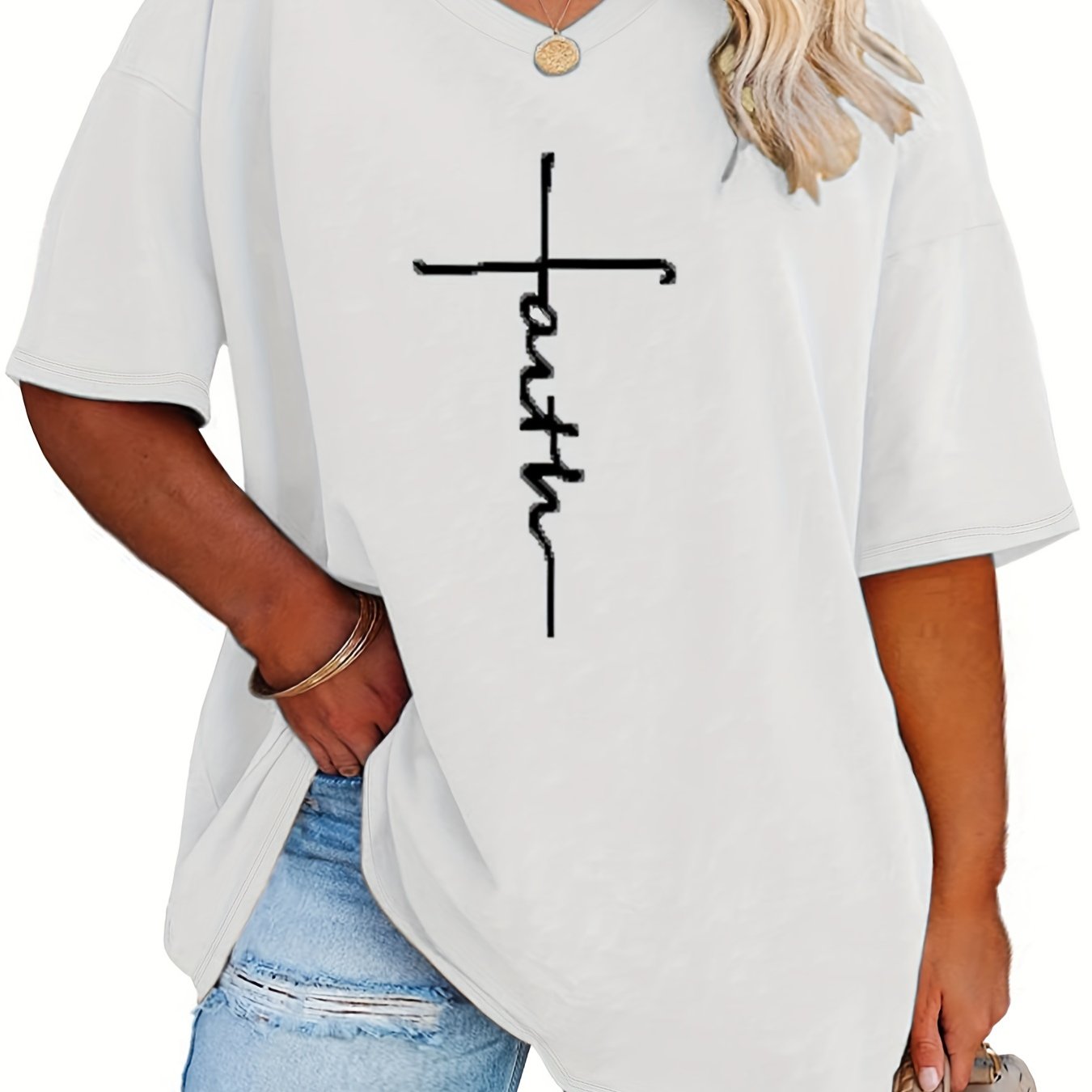 SERENA™ | Plus‑Size Casual V‑Neck Faith Tee
